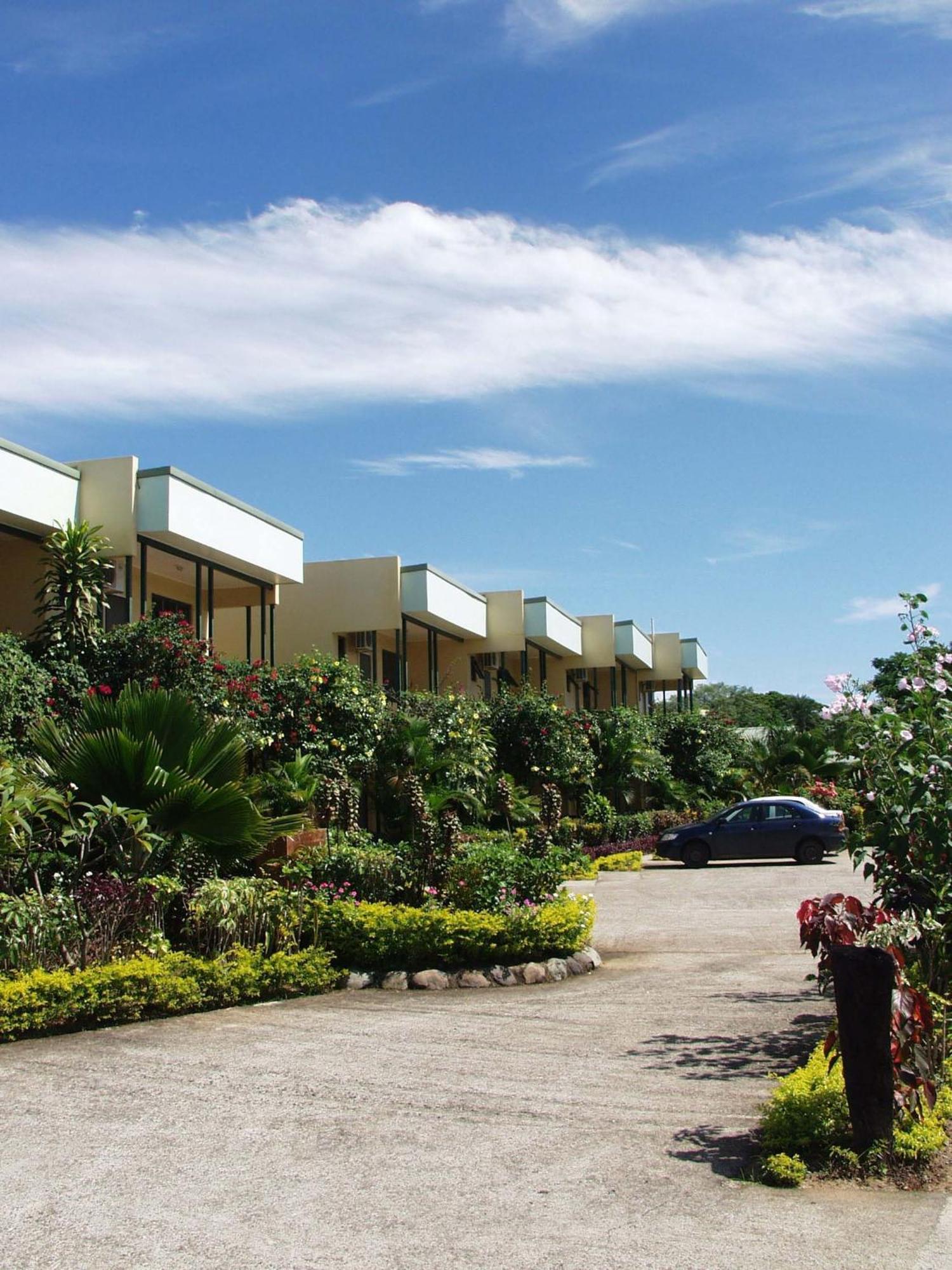 Grand West Villas Nadi Exterior photo