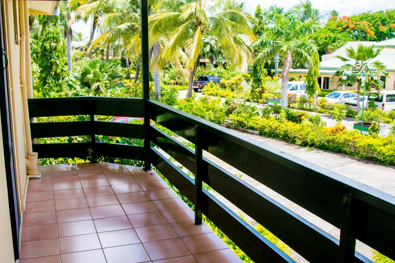 Grand West Villas Nadi Exterior photo